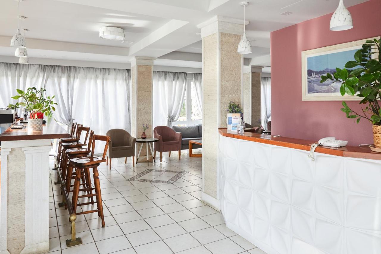 Klonos Anna Hotel Aegina Buitenkant foto