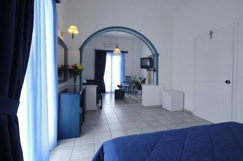 Klonos Anna Hotel Aegina Buitenkant foto
